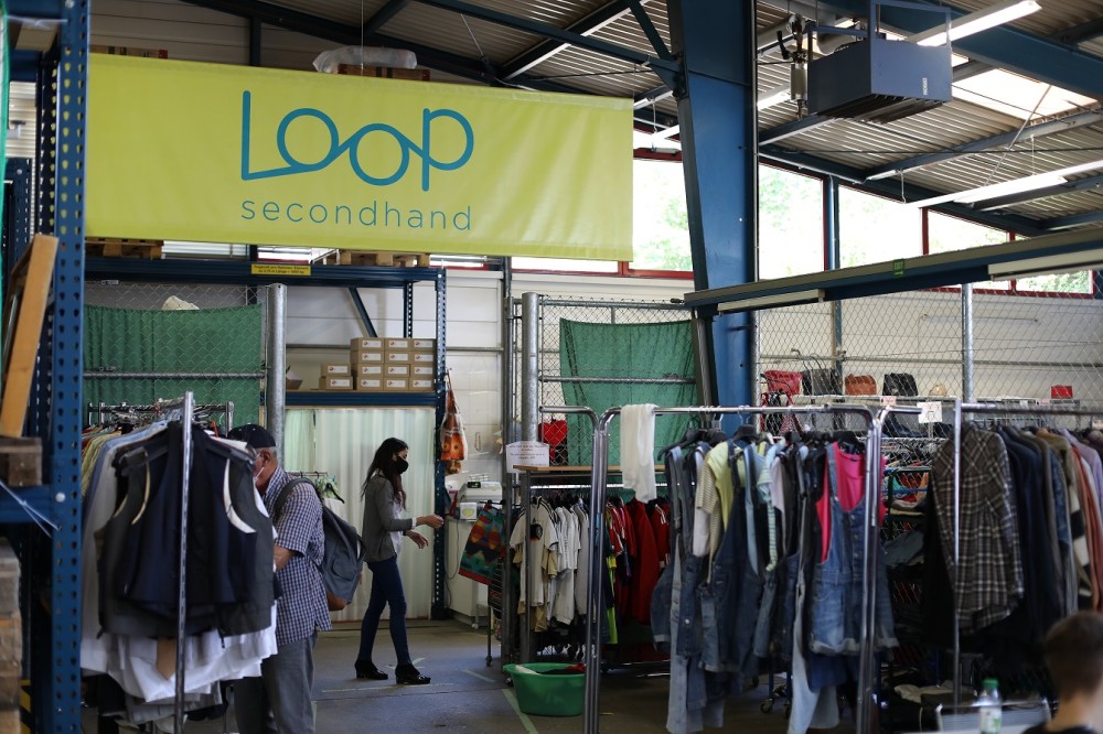 Logistique/Seconde main «Loop»/ Couture