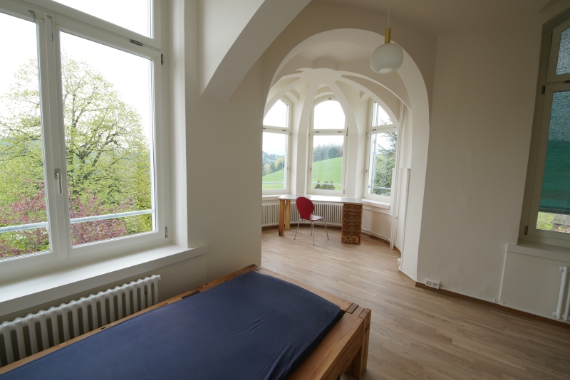 Bewohnerzimmer mit Erker