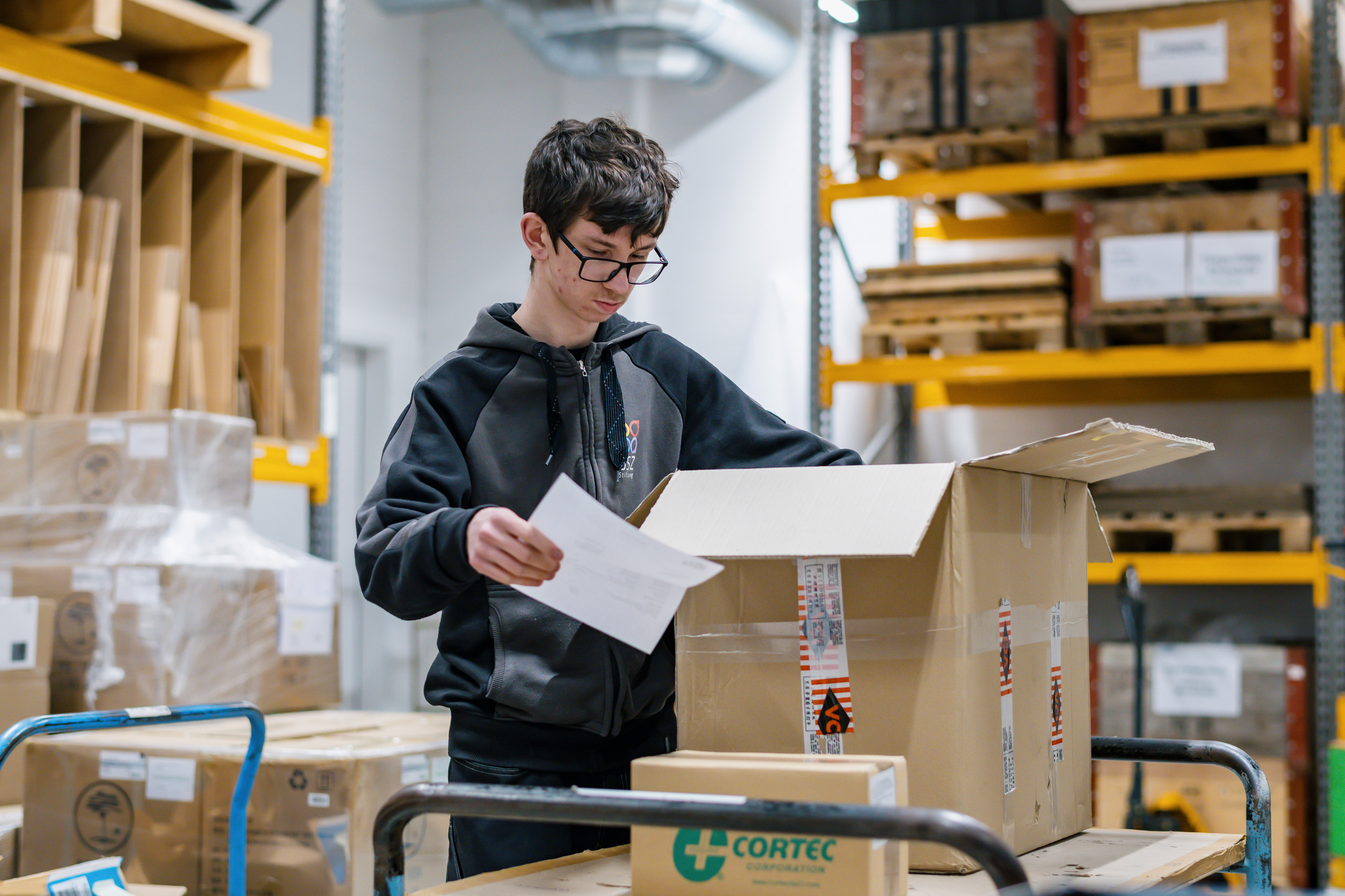 Pakete kontrollieren